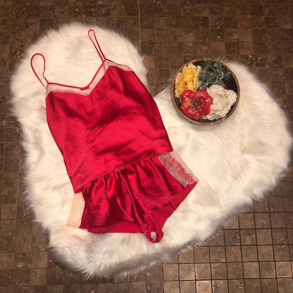 VS silk sleep set top and shorts